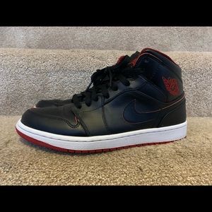 Air Jordan 1 Mid Size 8.5